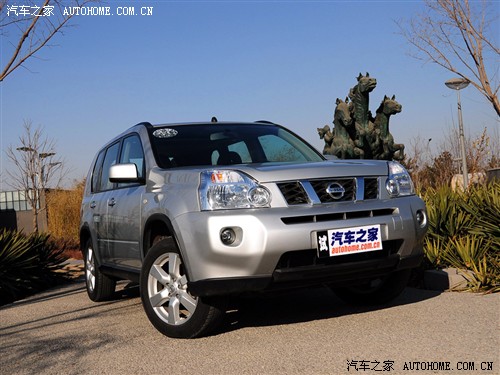 汽车之家 东风日产 奇骏 2010款 2.5L XV 至尊版 CVT 4WD